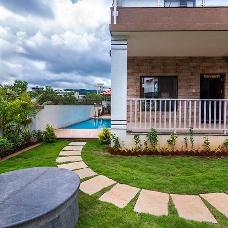 Saffronstays Aster, Plunge Pool Villa With Garden, Lonavala Kültér fotó